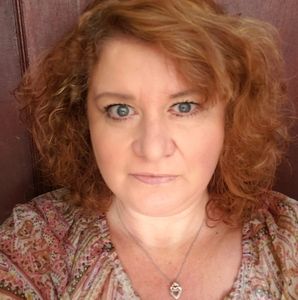 Meet your Posher, Becky